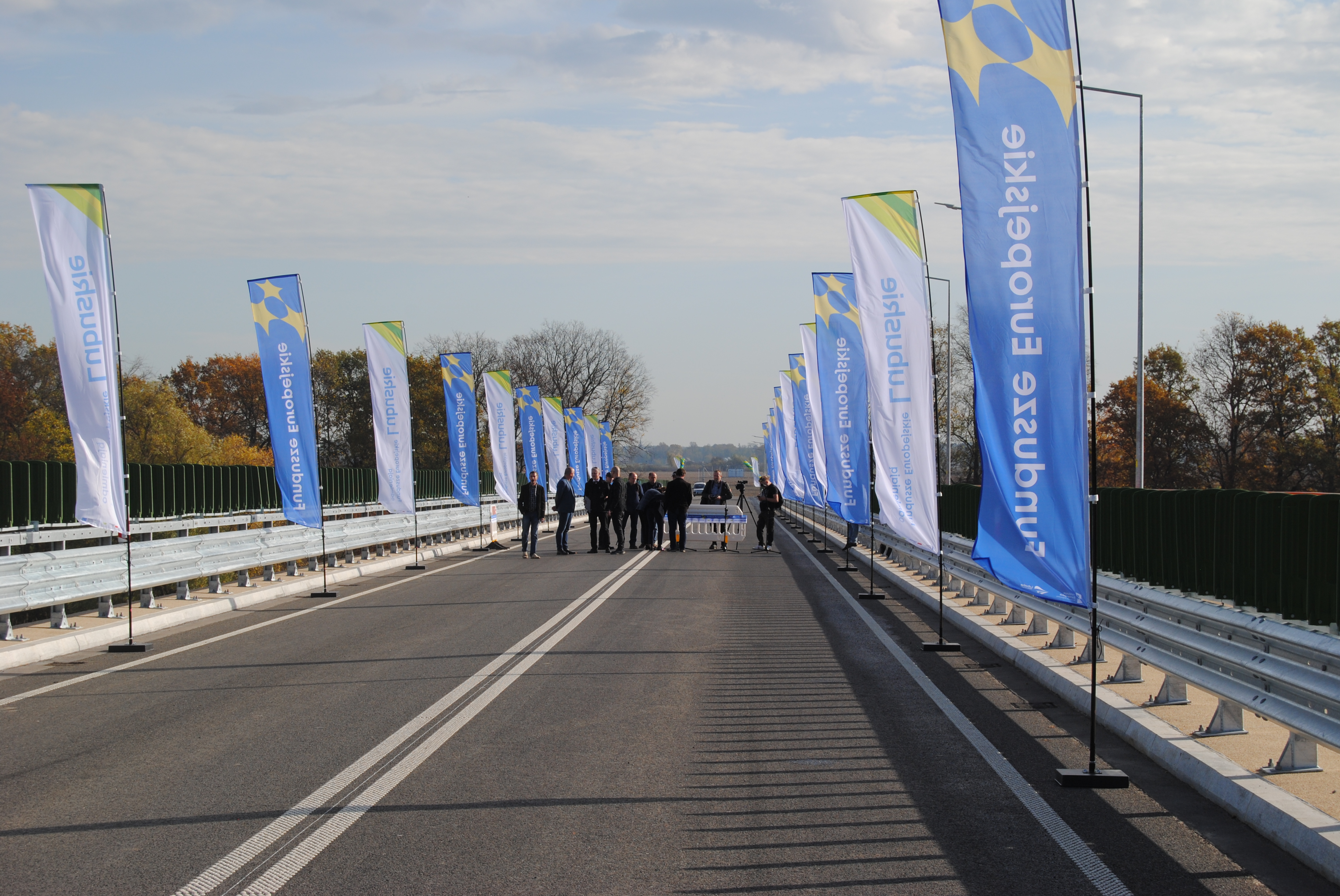 Ilustracja do informacji: Z przyjemnością informujemy o otwarciu Mostu w Milsku